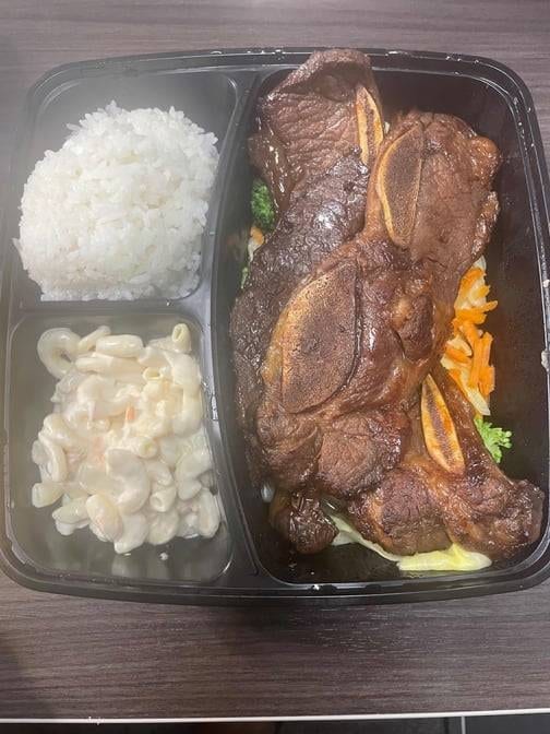 BBQ Chicken & Kalbi Short Ribs.